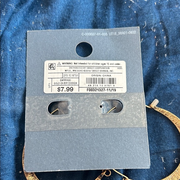 Universal Thread Textured Gold Hoop Earrings - Picture 4 of 4